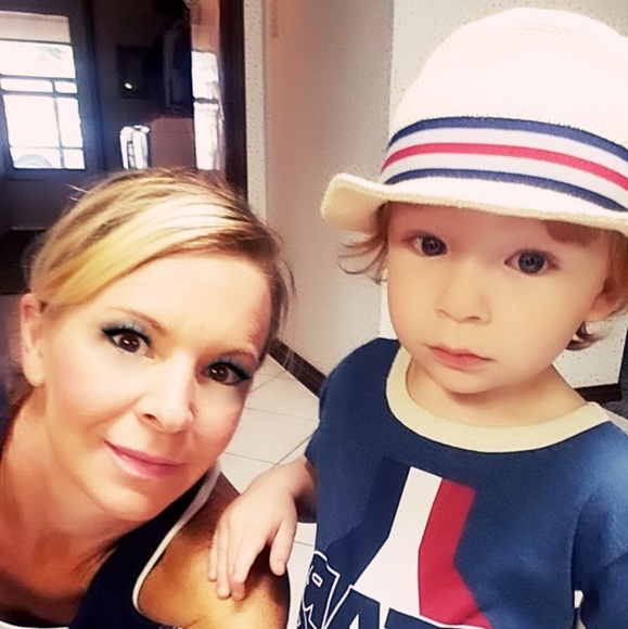 Meet your Posher, Roxann - Picture 4 of 4